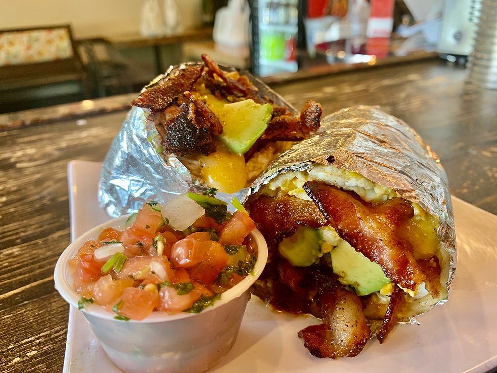 Los Chiludos Mexican Restaurant and Catering Restaurant Reviews 325