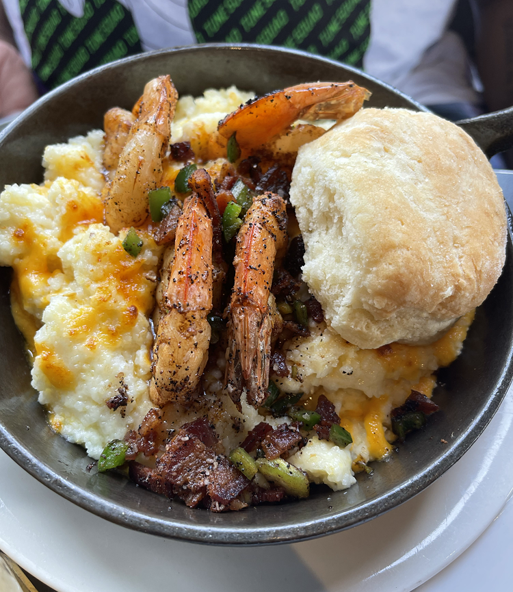 Voodoo Shrimp and Grits - Best grits EVER! - Picture of Walk-On's