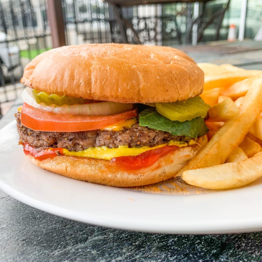Midtown Live Sports Cafe