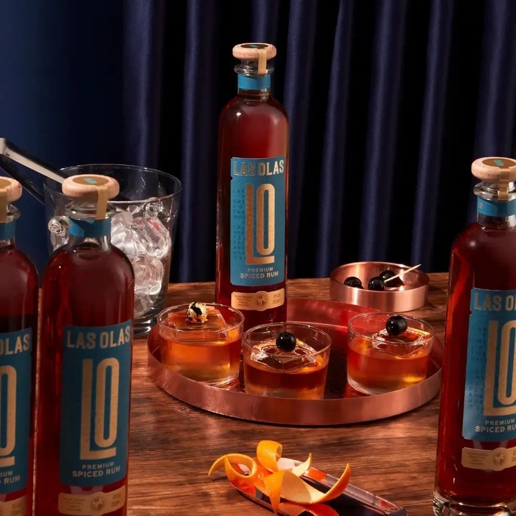 The Liquor Club	
